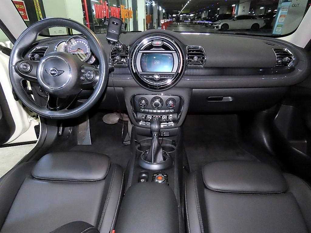 Mini Clubman - Vista 10