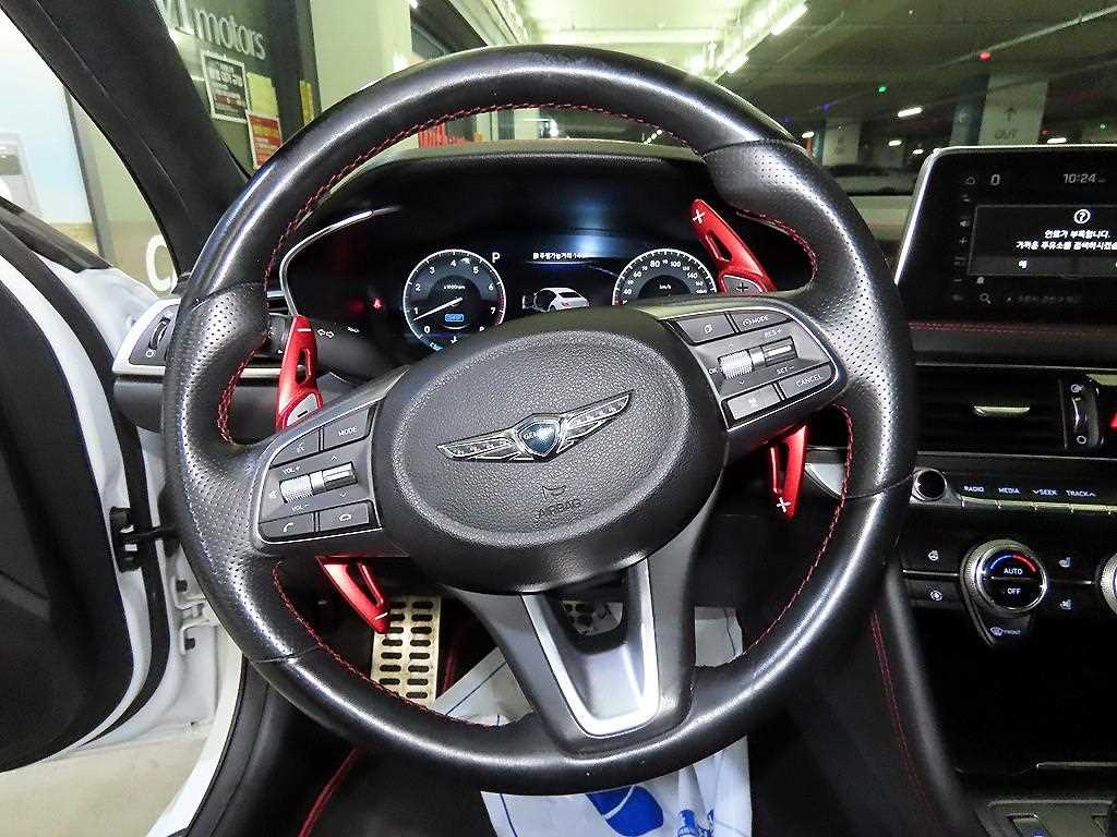 Genesis G70 - Vista 8