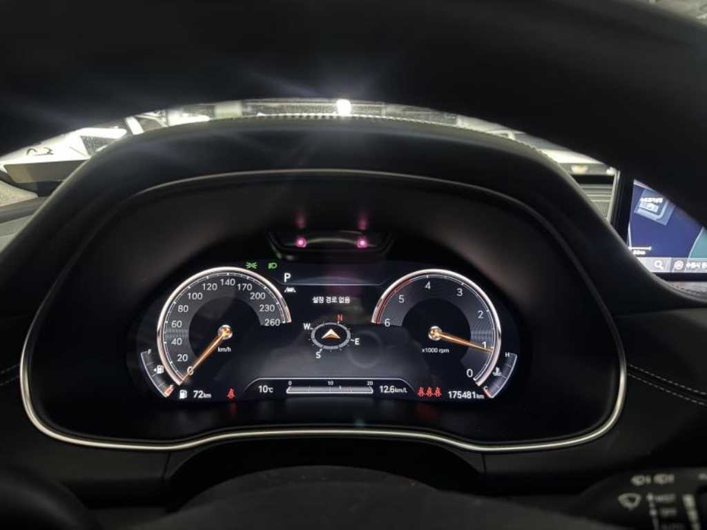 Genesis GV80 - Vista 4