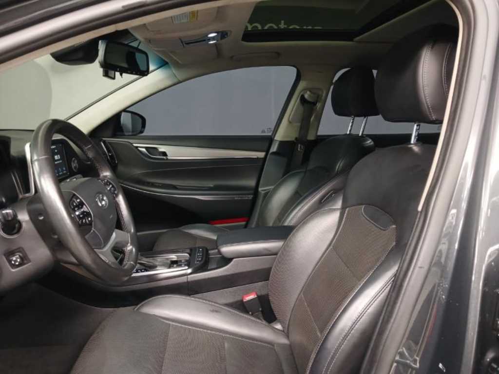 HYUNDAI Grandeur - Vista 6