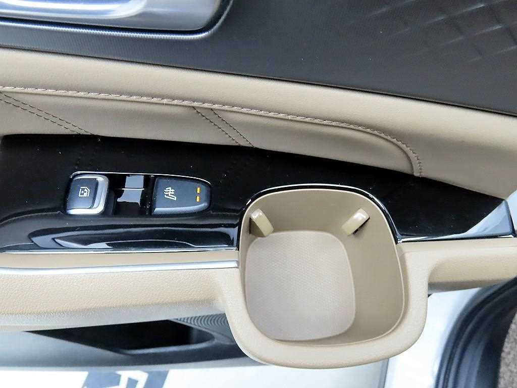 KIA Sorento - Vista 12