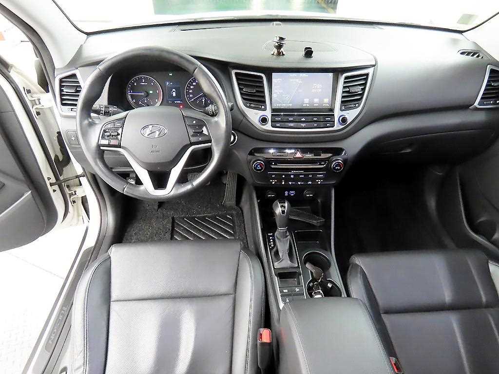 HYUNDAI Tucson - Vista 7