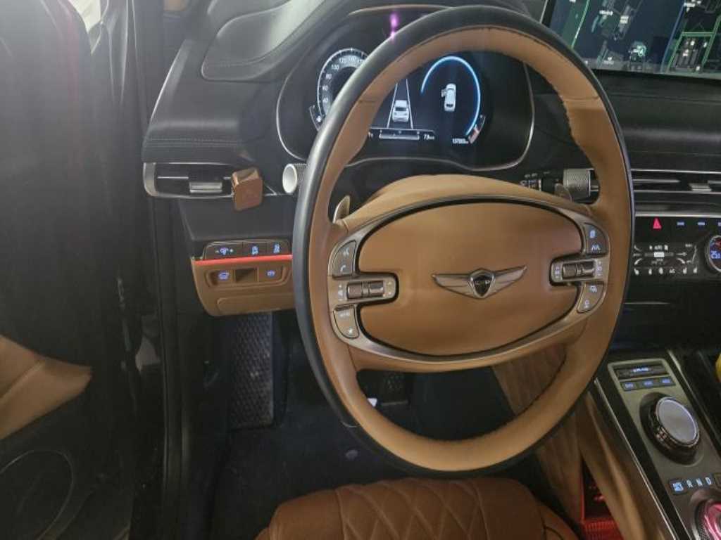 Genesis GV80 - Vista 9