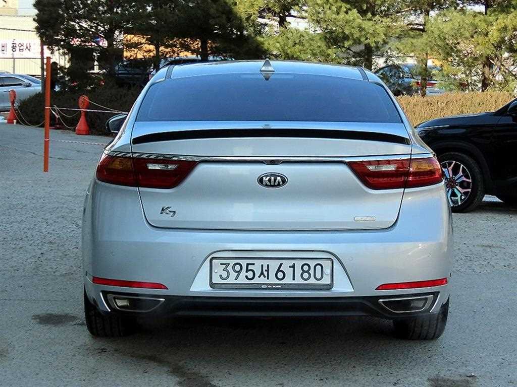 KIA K7 - Vista 4