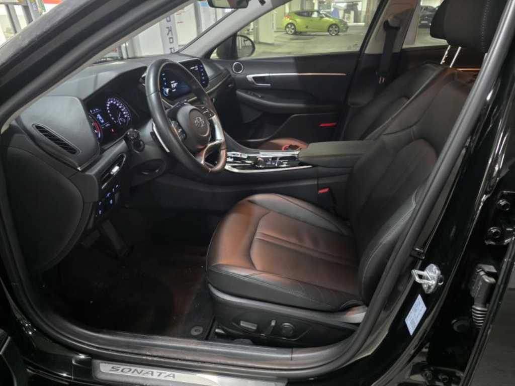 HYUNDAI Sonata - Vista 8