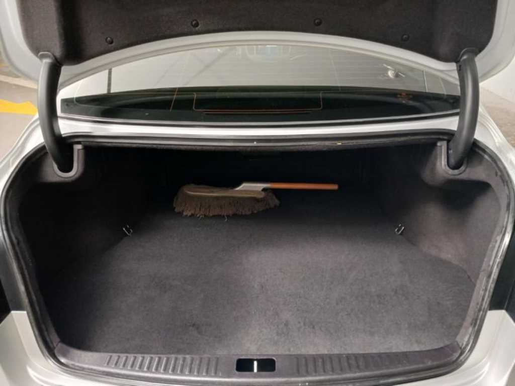 HYUNDAI Genesis 2009 Plateado - Importación desde Corea - HF Imports Iquique - Foto 18