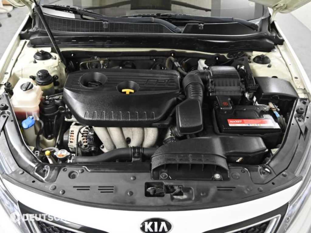 KIA K5 - Vista 6