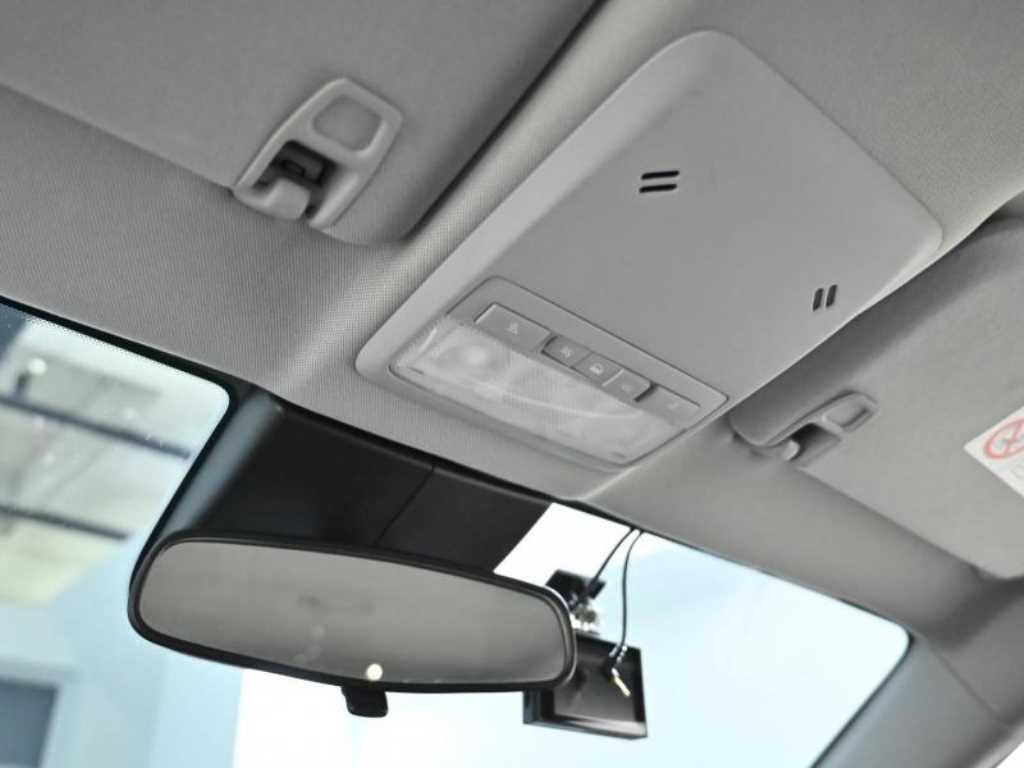 Chevrolet Trax 2022 Gris - Importación desde Corea - HF Imports Iquique - Foto 19