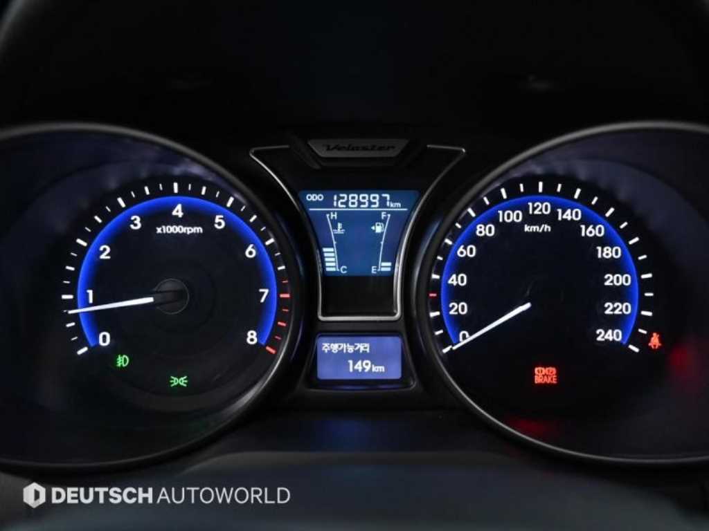 HYUNDAI Veloster - Vista 8