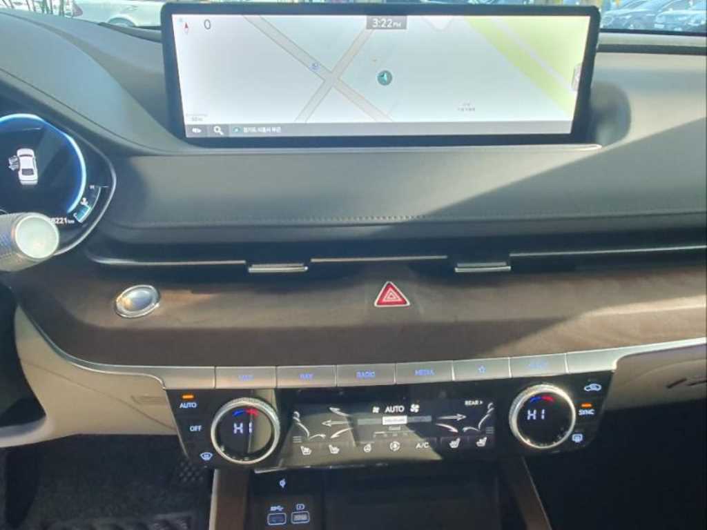 Genesis G80 - Vista 10