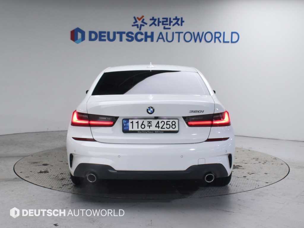 BMW 3 series - Vista 4