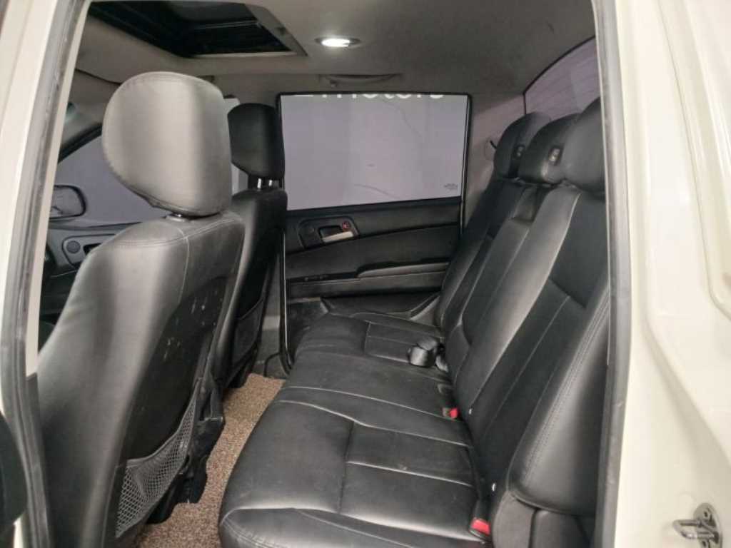 Ssangyong Korando - Vista 8