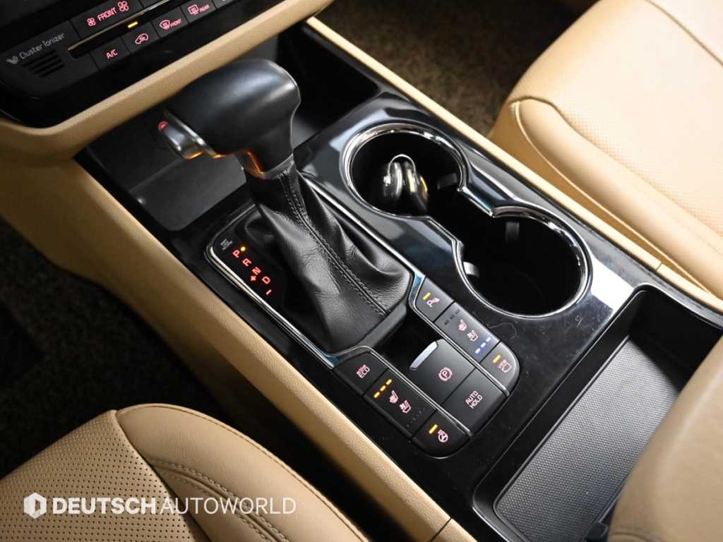 KIA Carnival - Vista 9