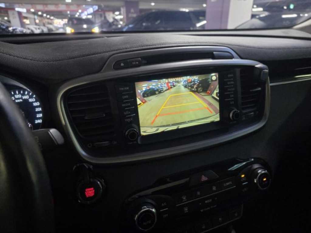 KIA Sorento - Vista 11