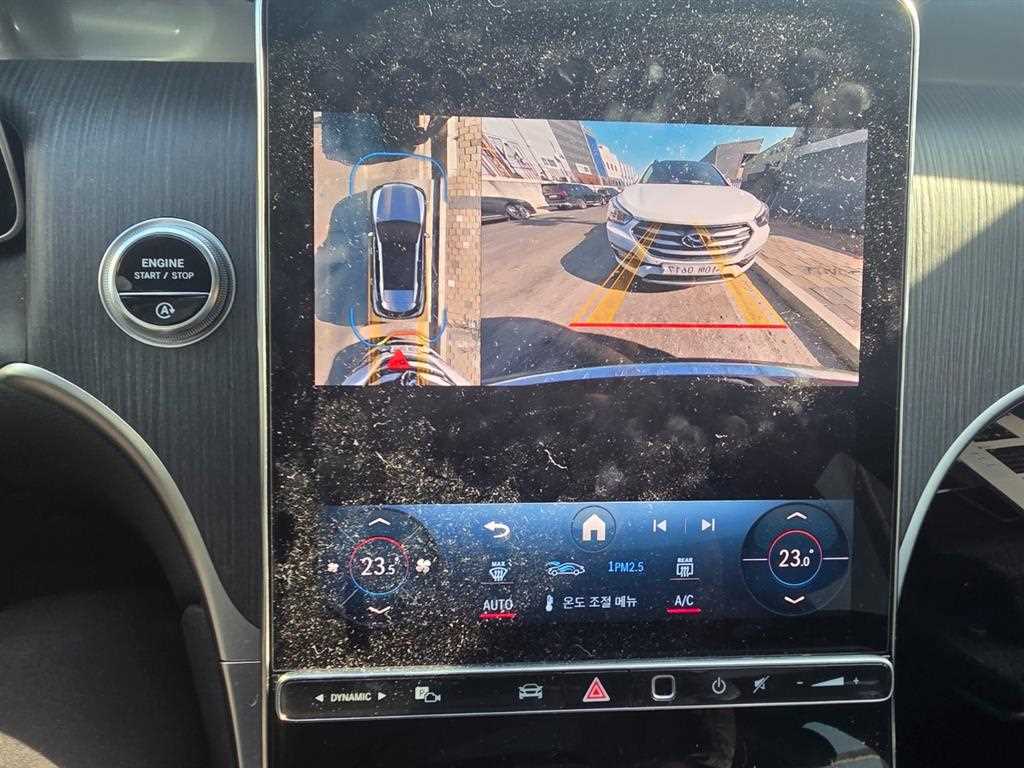 Mercedes Benz GLC Class - Vista 12