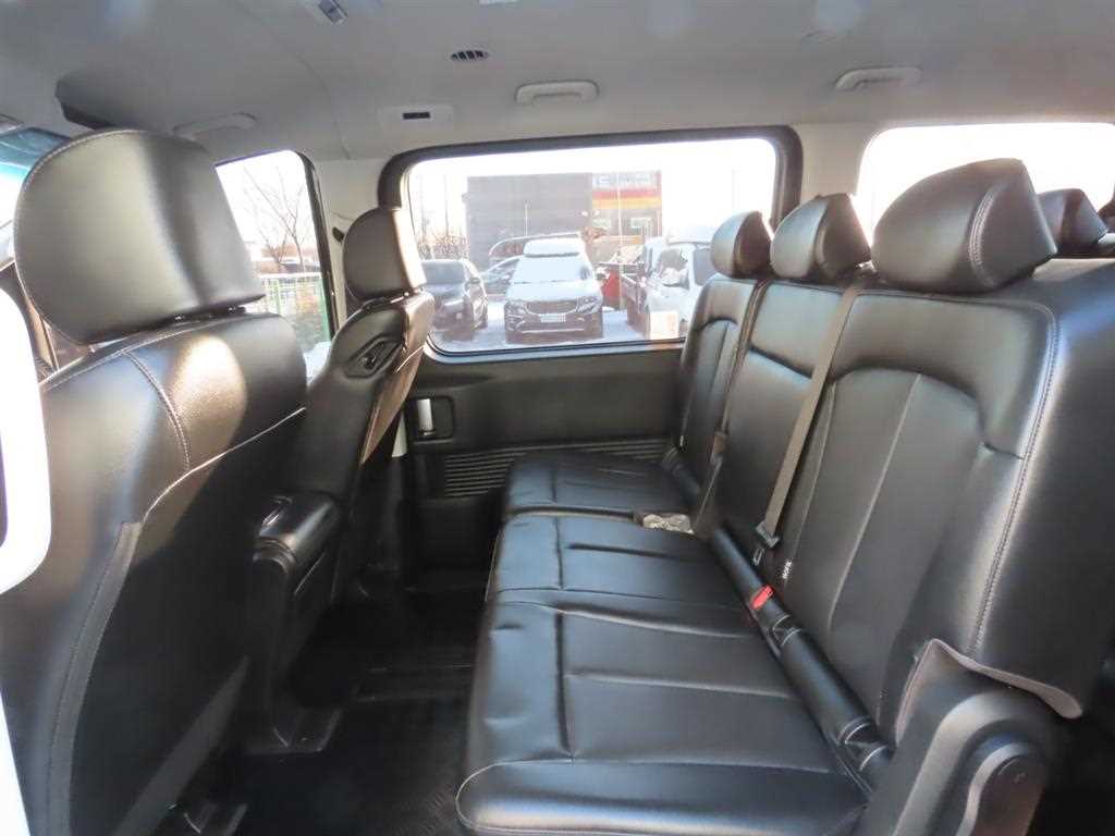 HYUNDAI Staria - Vista 7