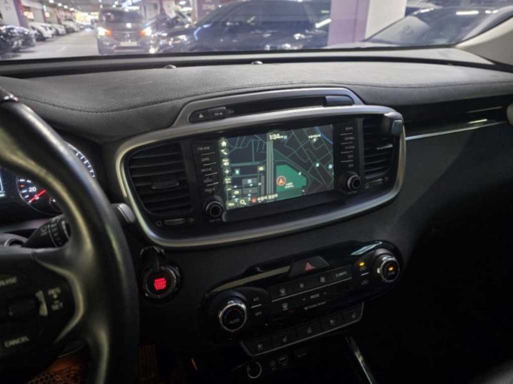KIA Sorento - Vista 10