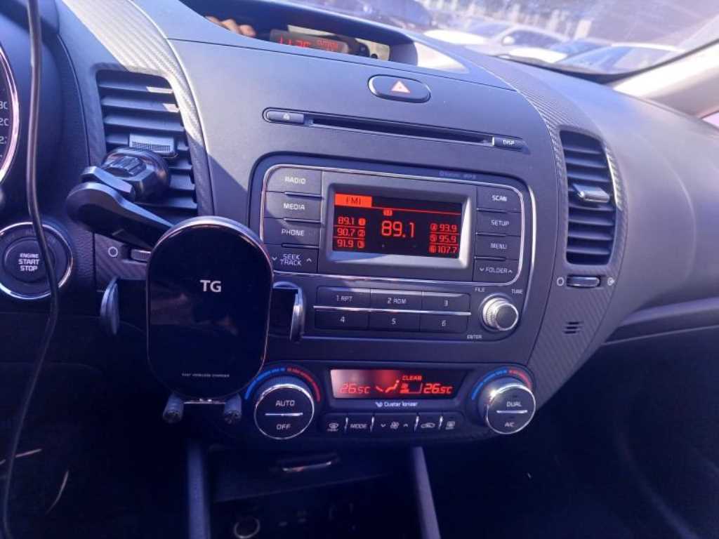 KIA K3 2015 Blanco - Importación desde Corea - HF Imports Iquique - Foto 16