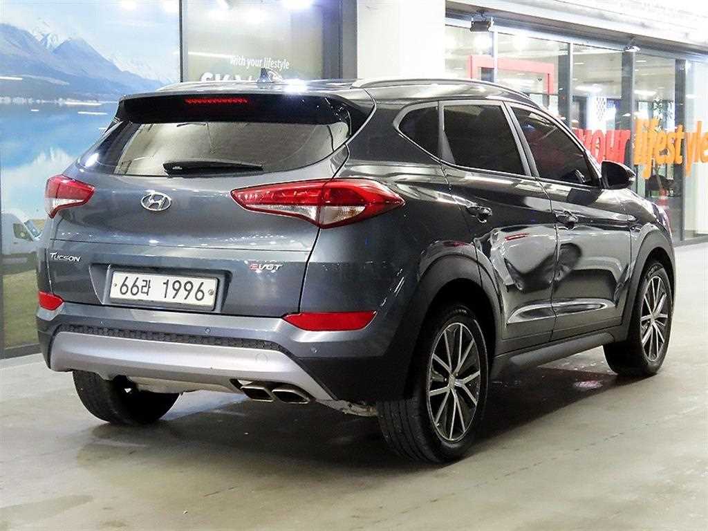 HYUNDAI Tucson - Vista 4