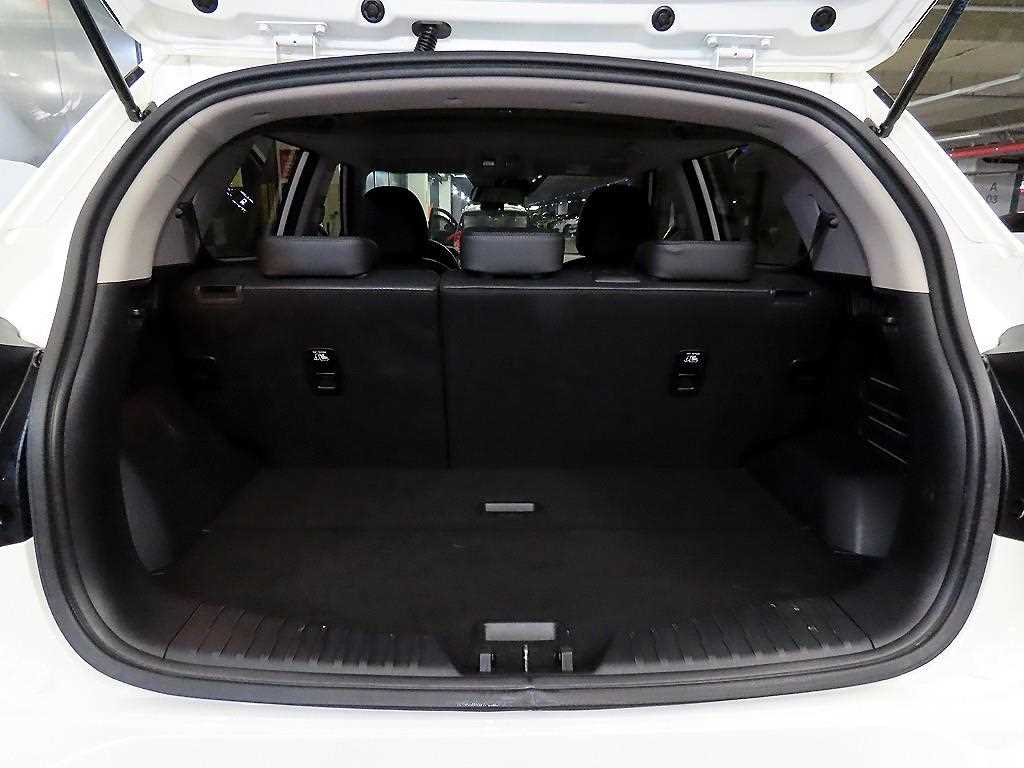 Ssangyong Tivoli 2022 Blanco - Importación desde Corea - HF Imports Iquique - Foto 17