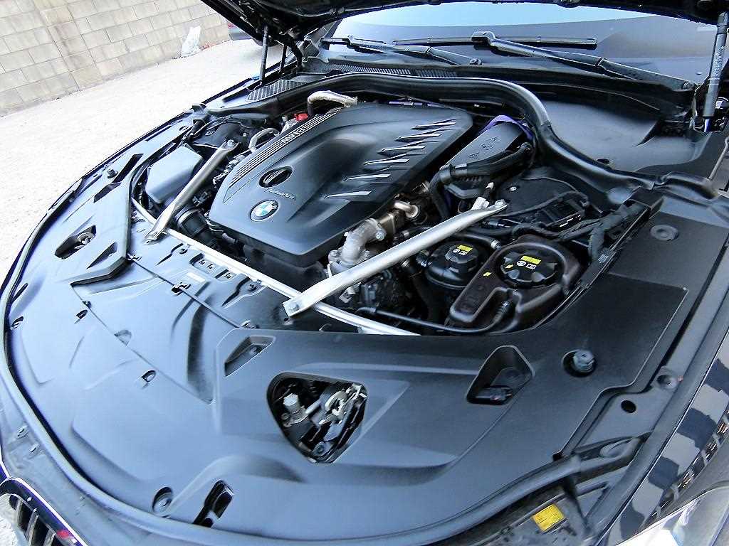 BMW 8 Series 2022 Negro - Importación desde Corea - HF Imports Iquique - Foto 19