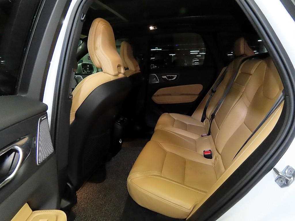 Volvo XC60 - Vista 7