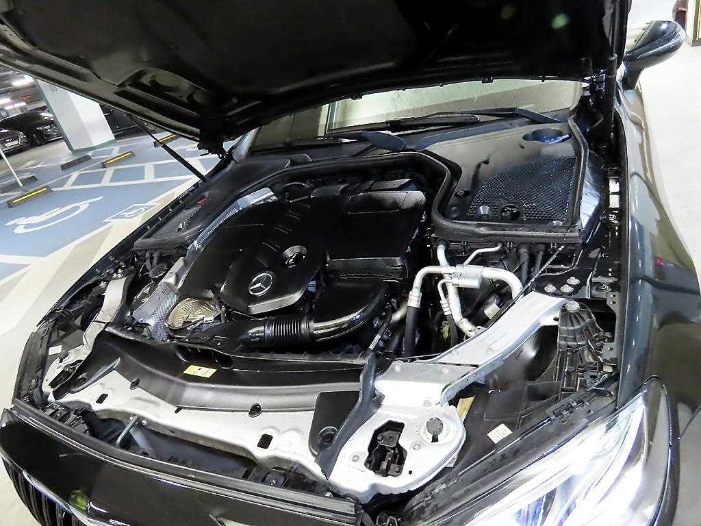 Mercedes Benz E class 2019 Negro - Importación desde Corea - HF Imports Iquique - Foto 19