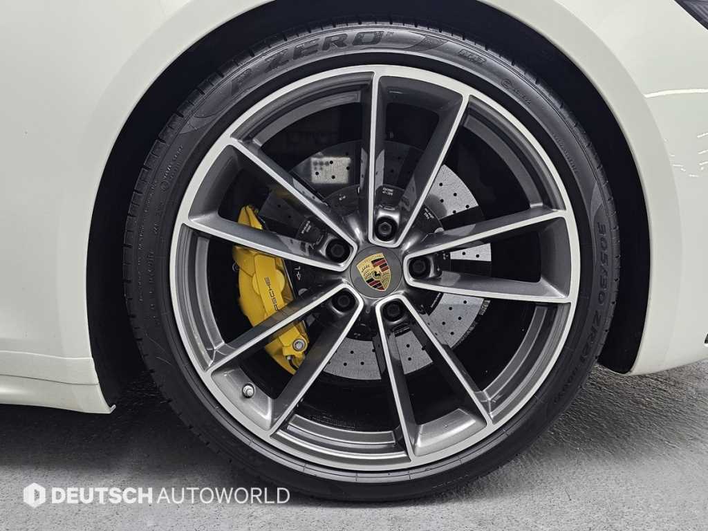 Porsche 911 - Vista 5