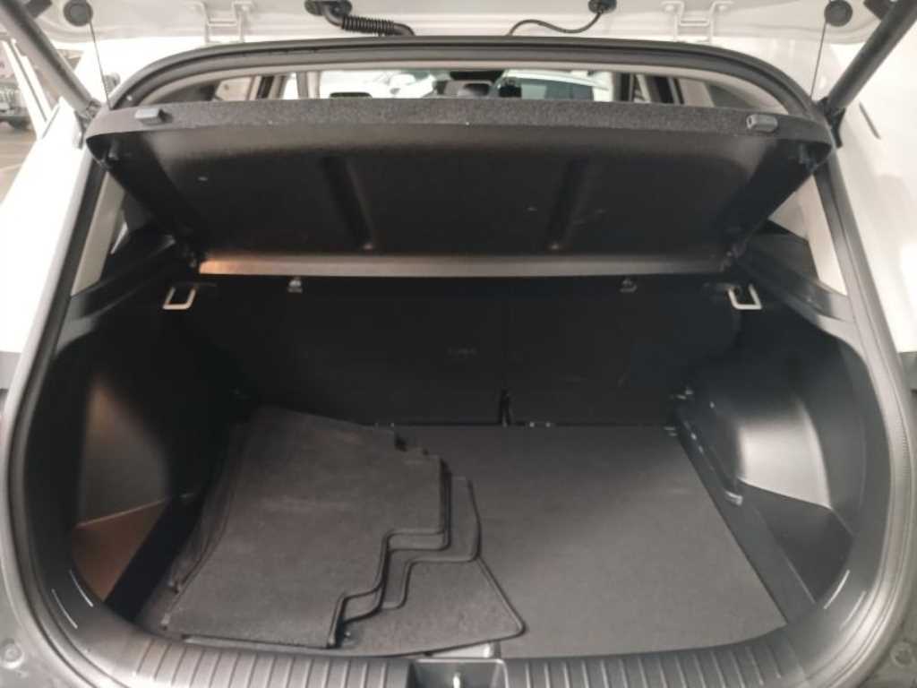 KIA Seltos 2024 Blanco - Importación desde Corea - HF Imports Iquique - Foto 18