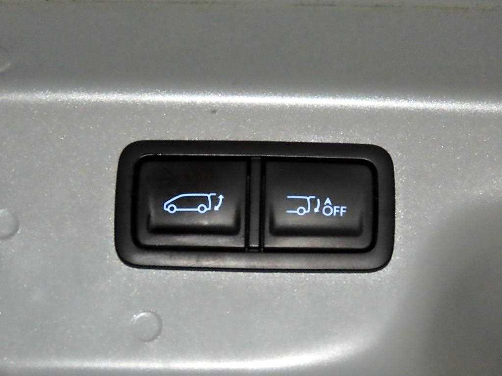 HYUNDAI Staria 2022 Plateado - Importación desde Corea - HF Imports Iquique - Foto 17