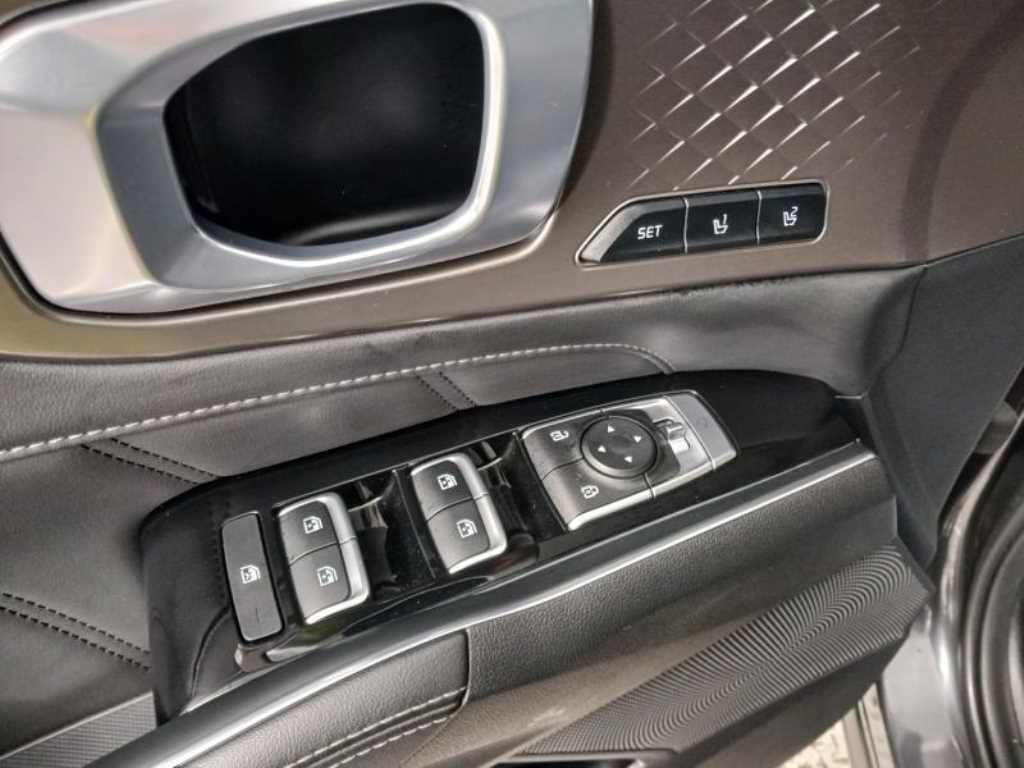 KIA Sorento - Vista 8