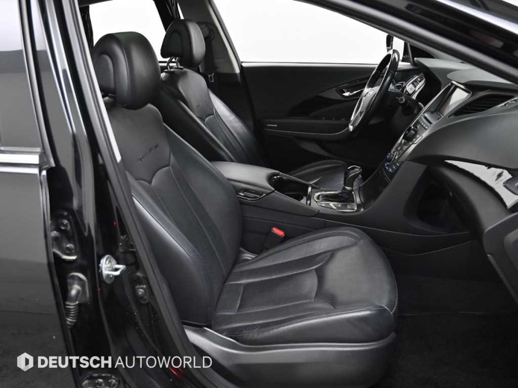 HYUNDAI Grandeur - Vista 10