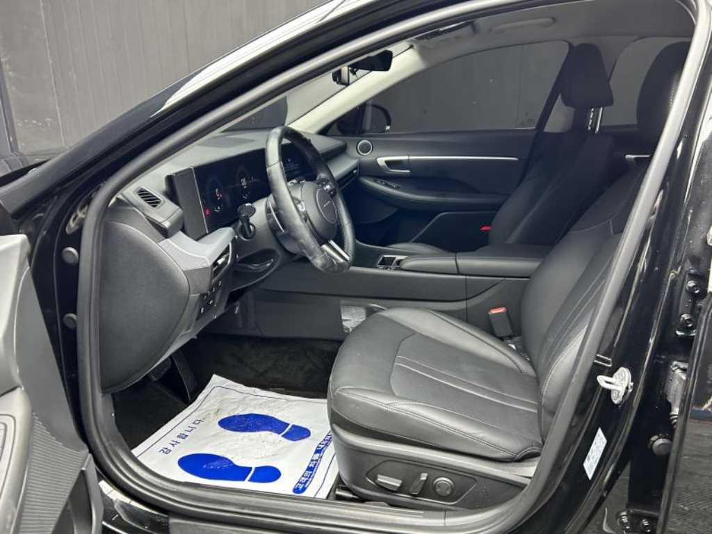 HYUNDAI Sonata - Vista 6