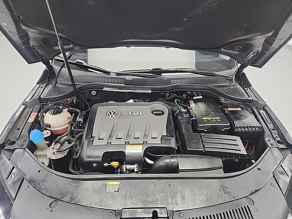 Volkswagen CC - Vista 5