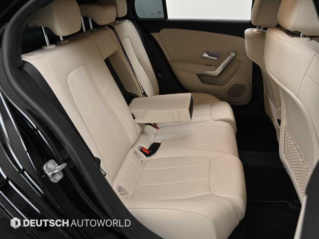 Mercedes Benz A Class - Vista 12