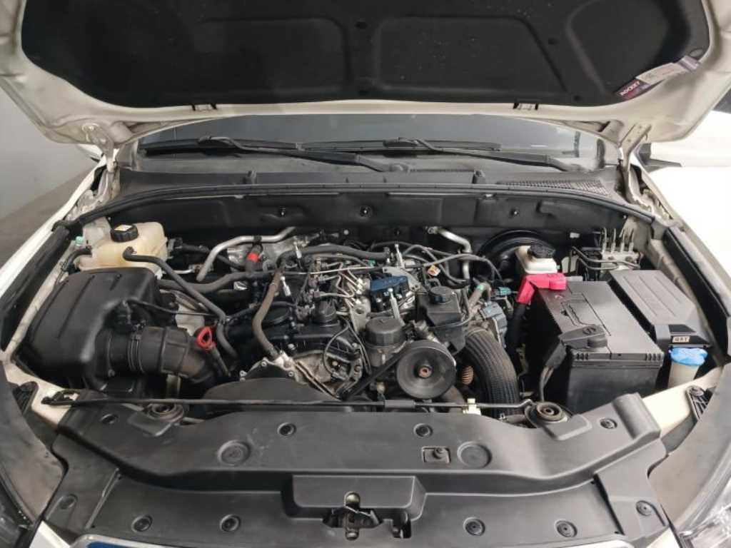 Ssangyong Korando 2016 Blanco - Importación desde Corea - HF Imports Iquique - Foto 19