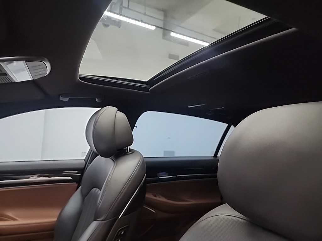 Genesis G90 2019 Negro - Importación desde Corea - HF Imports Iquique - Foto 16