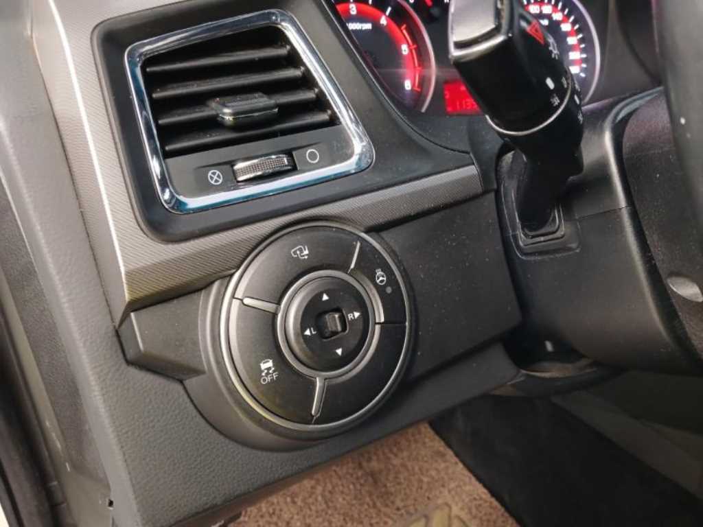 Ssangyong Korando - Vista 12