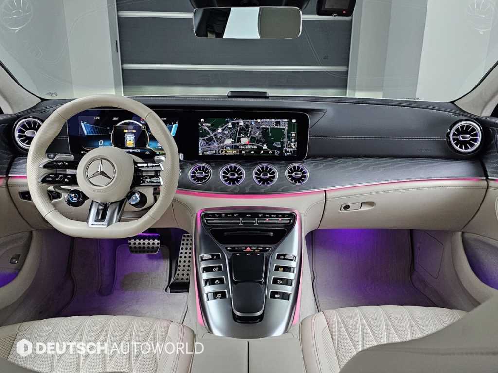 Mercedes Benz AMG GT - Vista 7