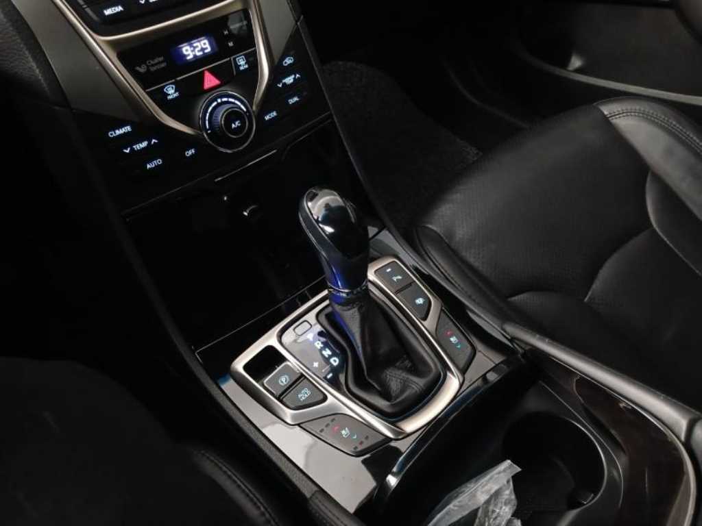 HYUNDAI Grandeur 2012 Blanco - Importación desde Corea - HF Imports Iquique - Foto 15