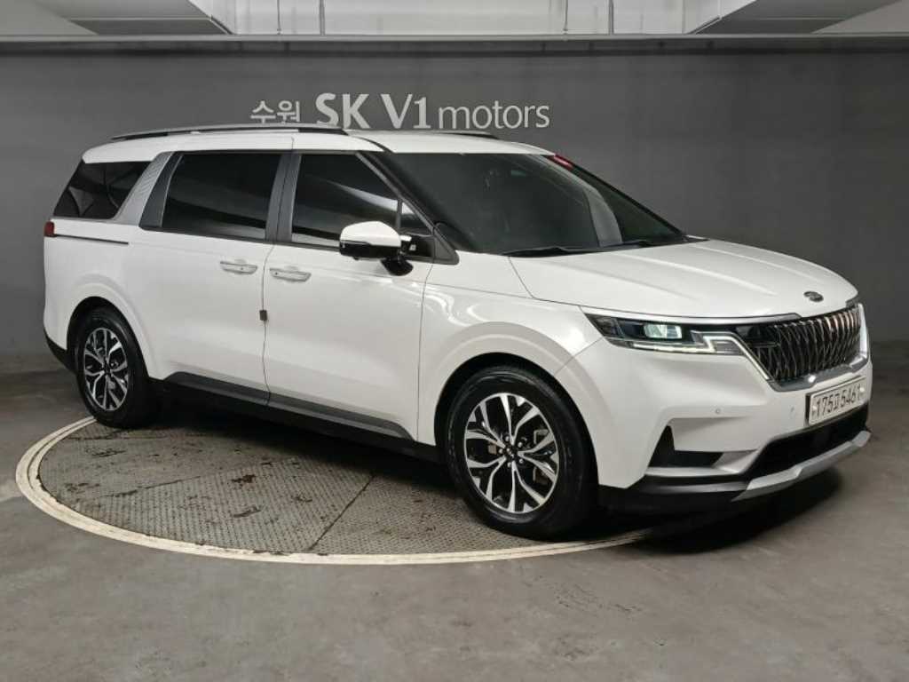 KIA Carnival - Vista 5