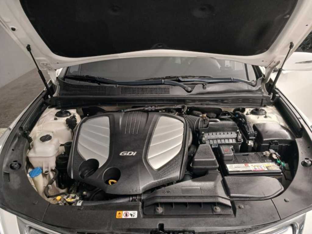 HYUNDAI Grandeur 2012 Blanco - Importación desde Corea - HF Imports Iquique - Foto 19