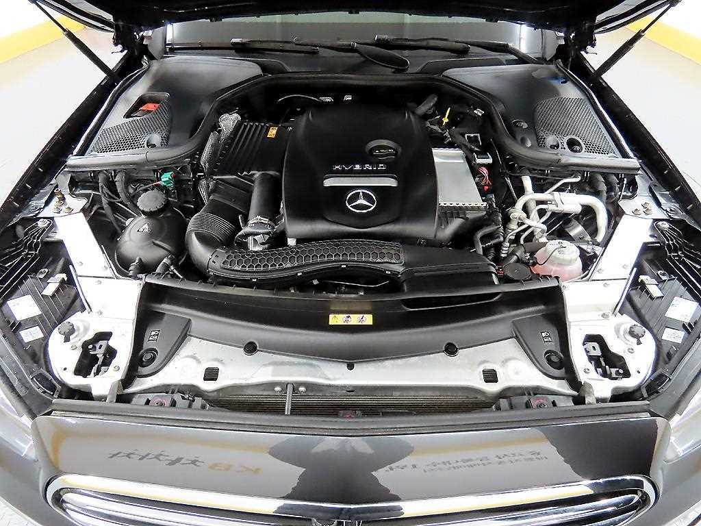 Mercedes Benz E class 2021 Gris - Importación desde Corea - HF Imports Iquique - Foto 19