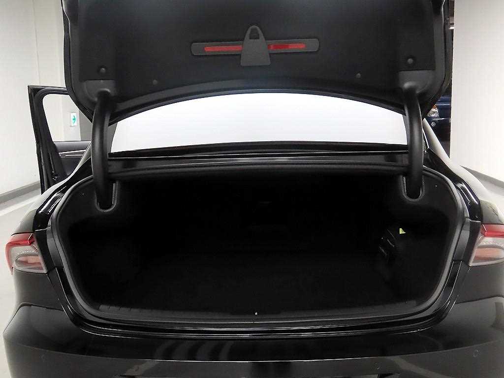 HYUNDAI Grandeur - Vista 5