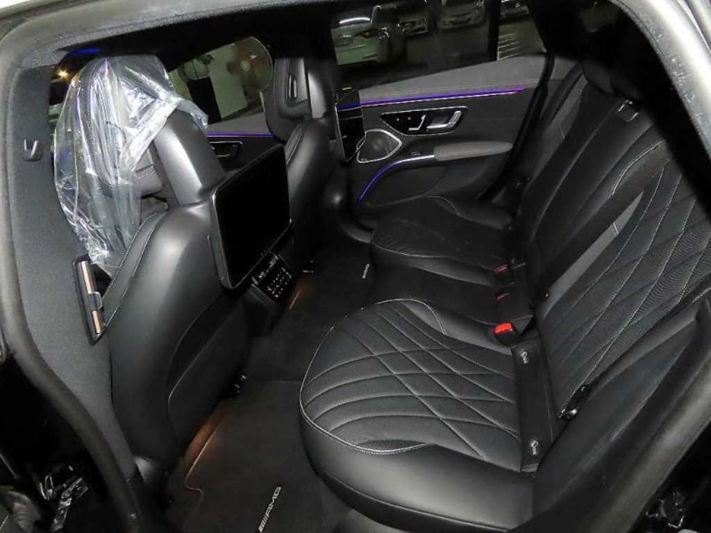 Mercedes Benz EQS - Vista 7