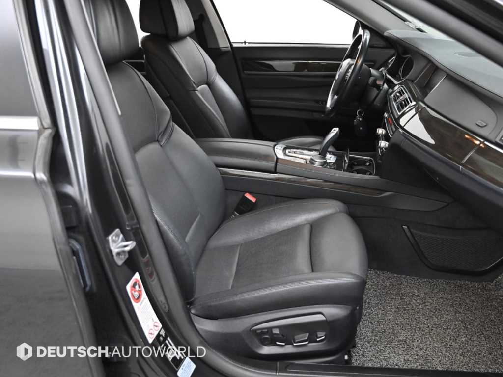 BMW 7 Series - Vista 10