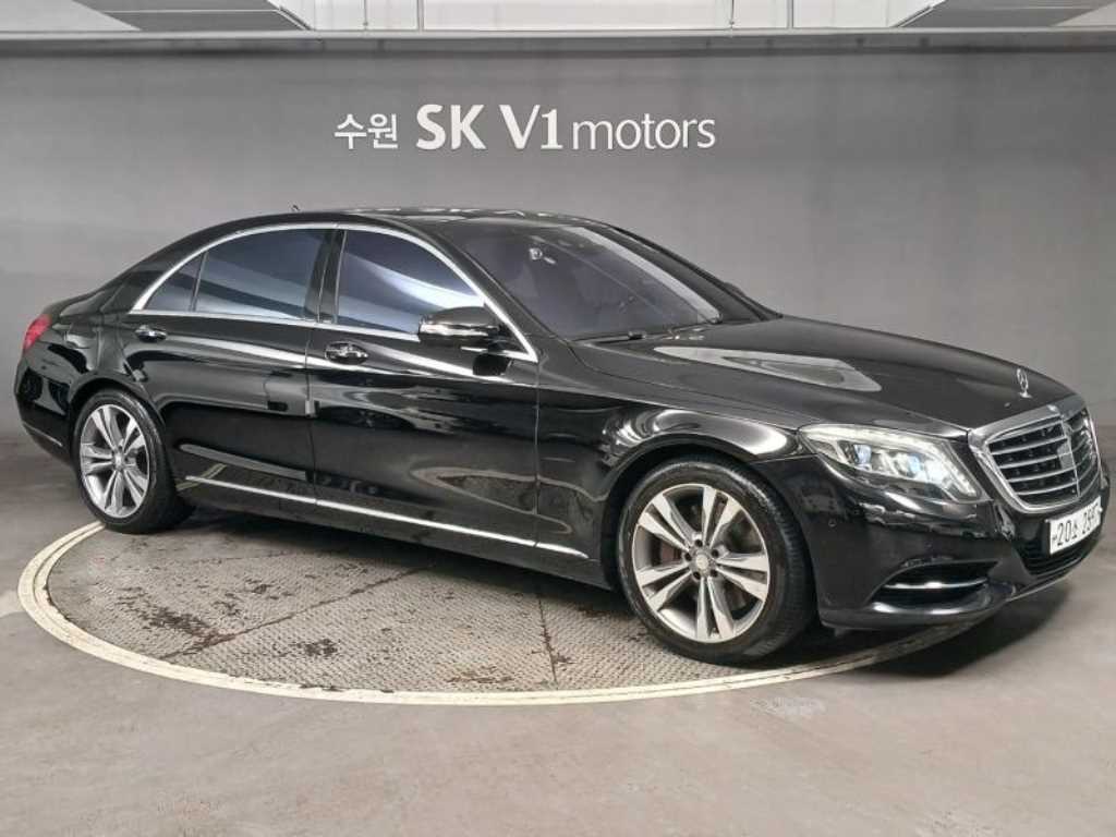 Mercedes Benz S Class - Vista 5