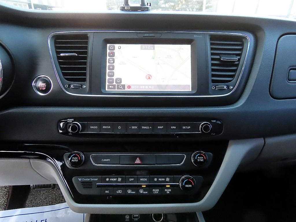 KIA Carnival 2019 - Importación desde Corea - HF Imports Iquique - Foto 13