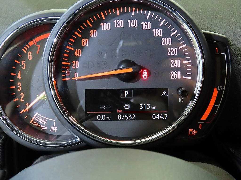 Mini Clubman - Vista 9