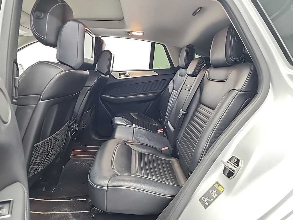 Mercedes Benz GLE Class - Vista 12